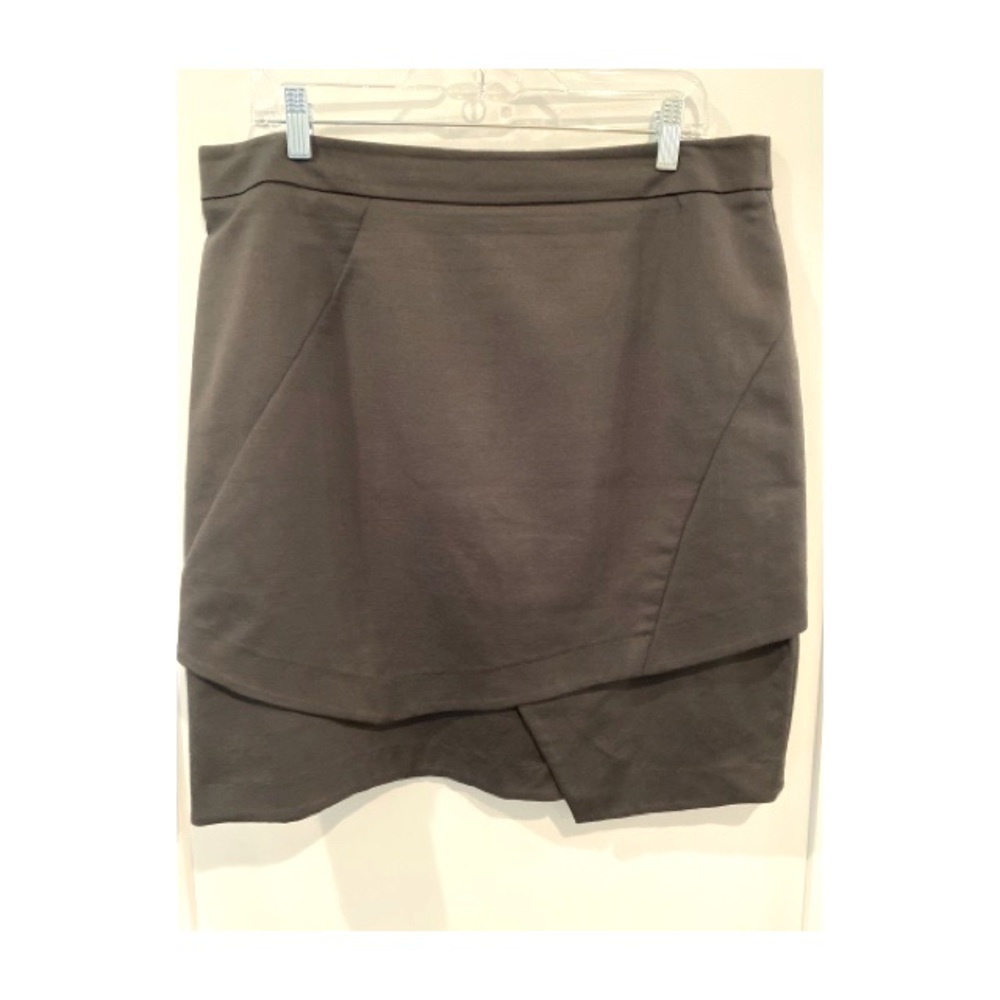 Veronika Maine Black Asymmetric Skirt